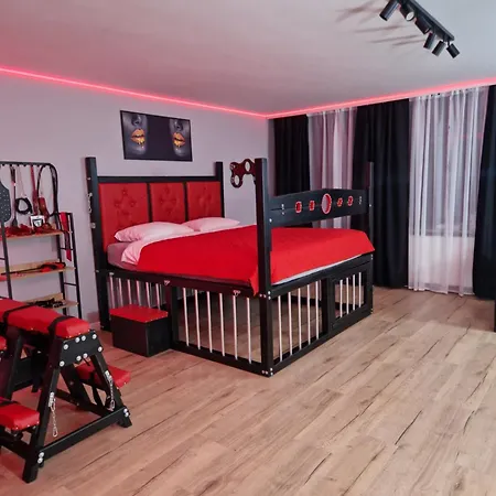 Red X Loft Private Adults Only Bdsm Апартаменти