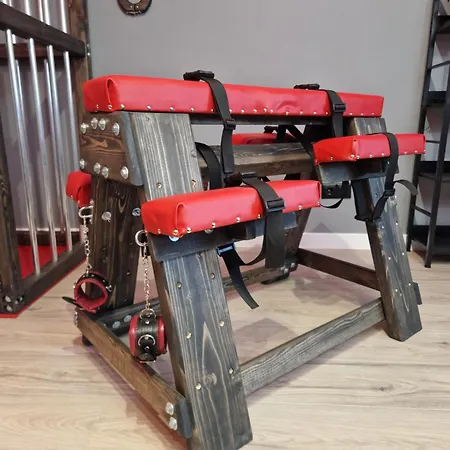 Red X Loft Private Adults Only Bdsm Вроцлав