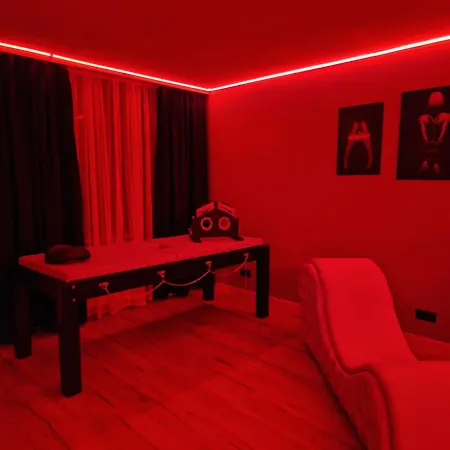 Red X Loft Private Adults Only Bdsm Апартаменти *