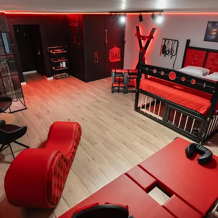 Red X Loft Private Adults Only Bdsm Lägenhet Wrocław
