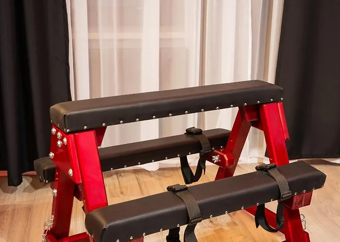 Red X Loft Private Adults Only Bdsm Lägenhet
