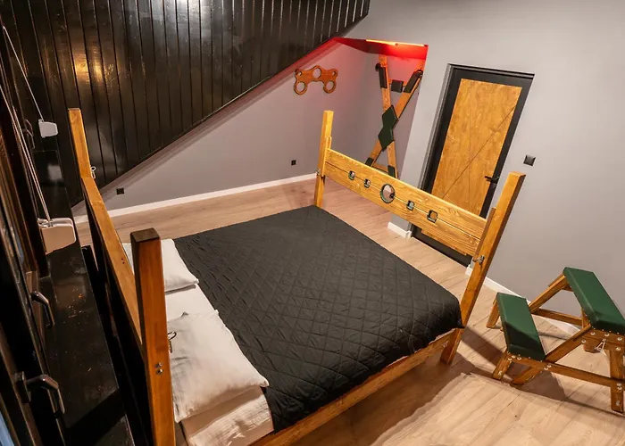 Red X Loft Private Adults Only Bdsm Lägenhet *