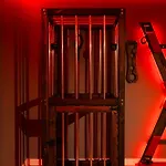 דירה Red X Loft Private Adults Only Bdsm