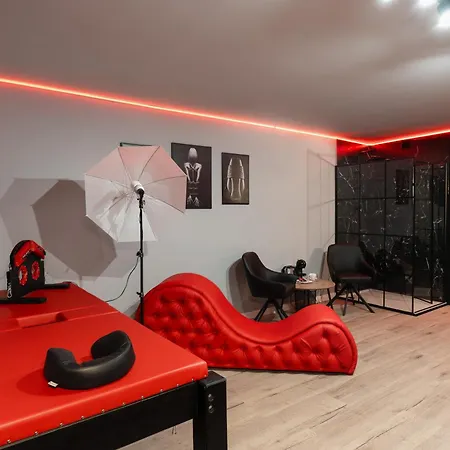Apartment Red X Loft Private Adults Only Bdsm *