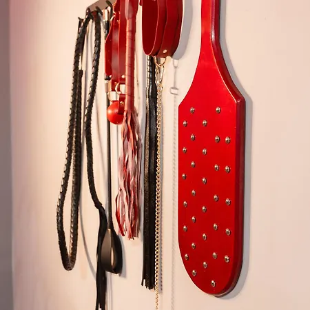 Red X Loft Private Adults Only Bdsm Apartmán