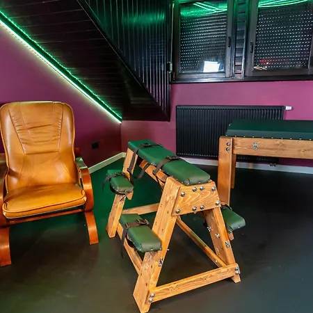 Red X Loft Private Adults Only Bdsm Апартаменты Вроцлав